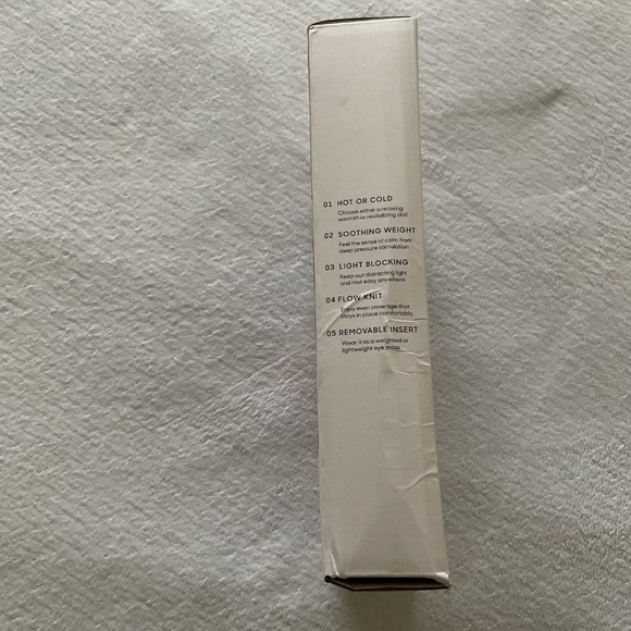 SHARPER IMAGE HOT + COLD WEIGHTED EYE MASk NWT - Picture 4 of 5